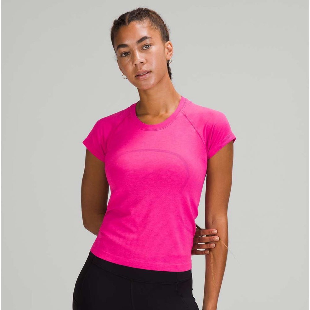 Lululemon Sonic Pink Swiftly Tech Short Sleeve Shirt 2.0 *Race Length; size 4